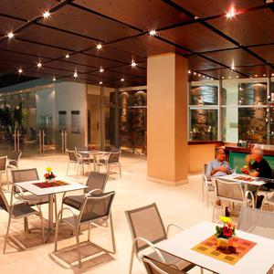 PLAZA CAFE Hotel ESTELAR En Alto Prado Barranquilla