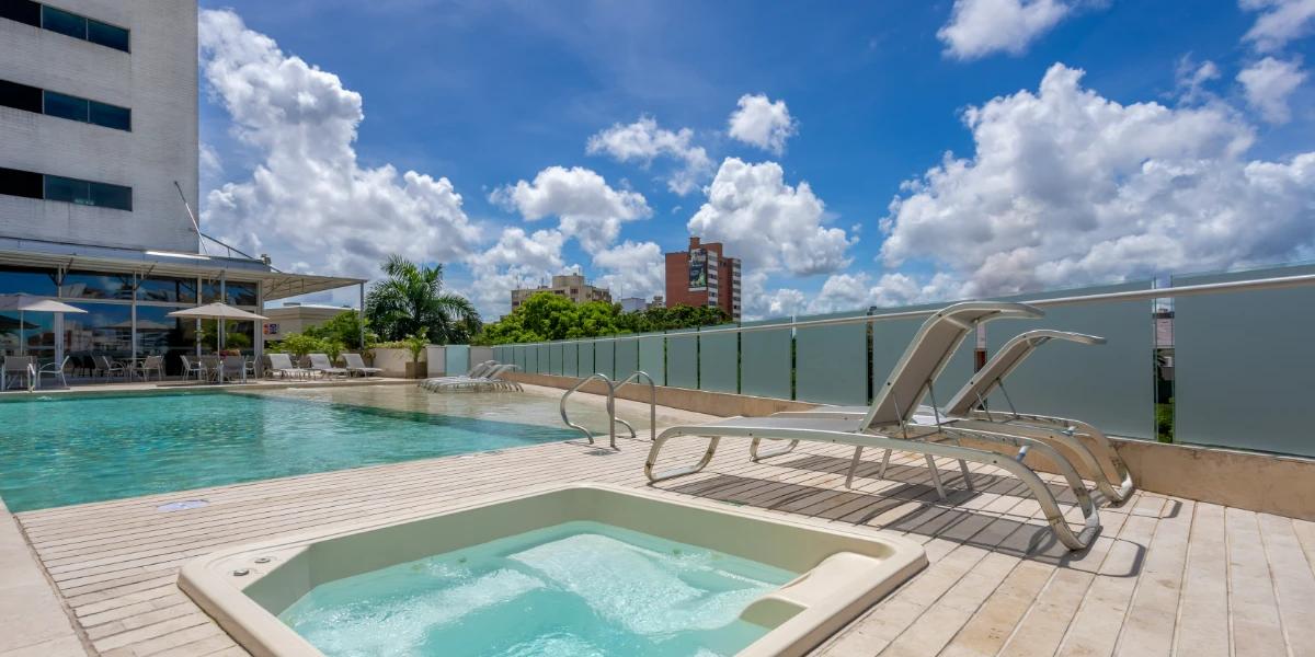 Piscina  ESTELAR en Alto Prado Colombia - Barranquilla Piscina  ESTELAR en Alto Prado Colombia - Barranquilla
